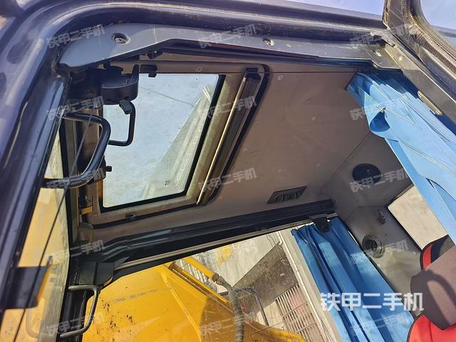 驾驶室整体（整机外观）