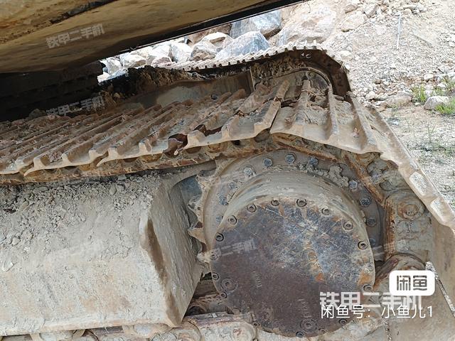 单侧履带整体（整机外观）