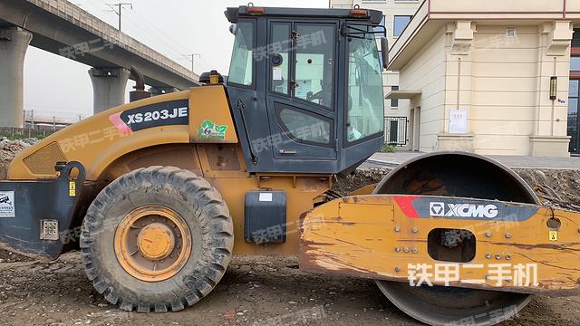 徐工XS203JE压路机