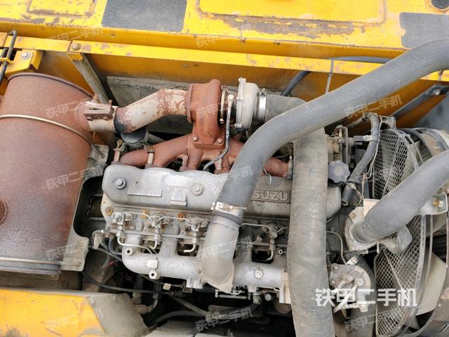 发动机室（上车部件）