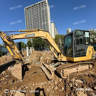 盘锦雷沃重工FR60E挖掘机实拍图片