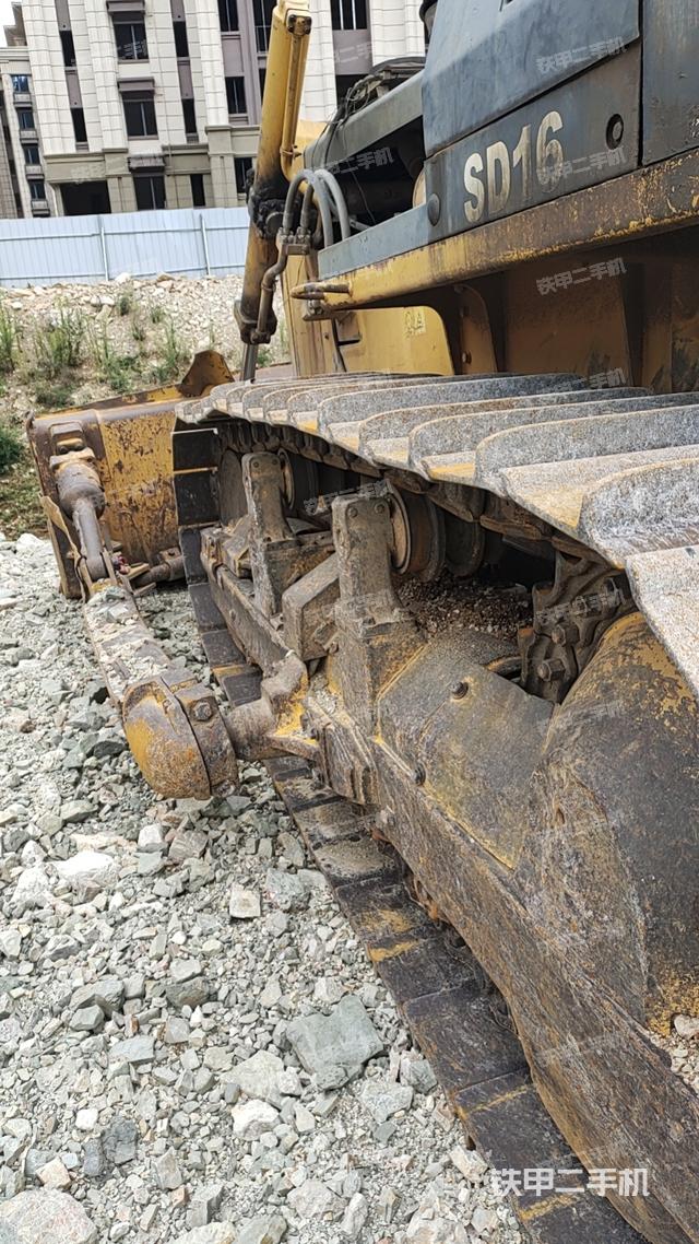 整机左侧（设备外观及核心部件）