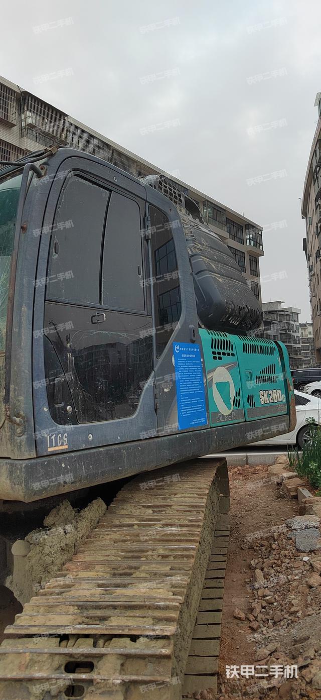 驾驶室整体（整机外观）