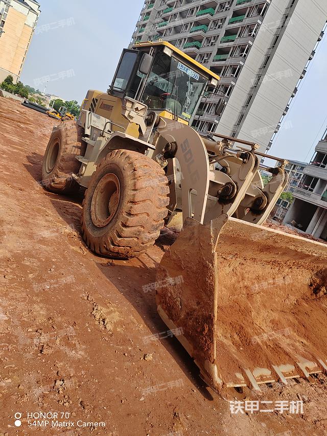 工作装置整体（整机外观及大件）