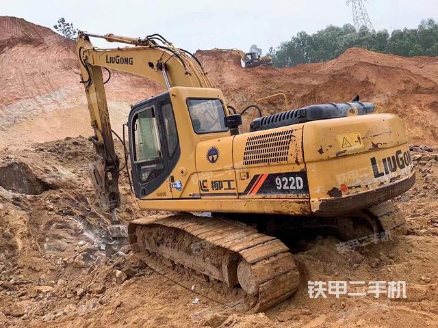 柳工CLG922D挖掘机