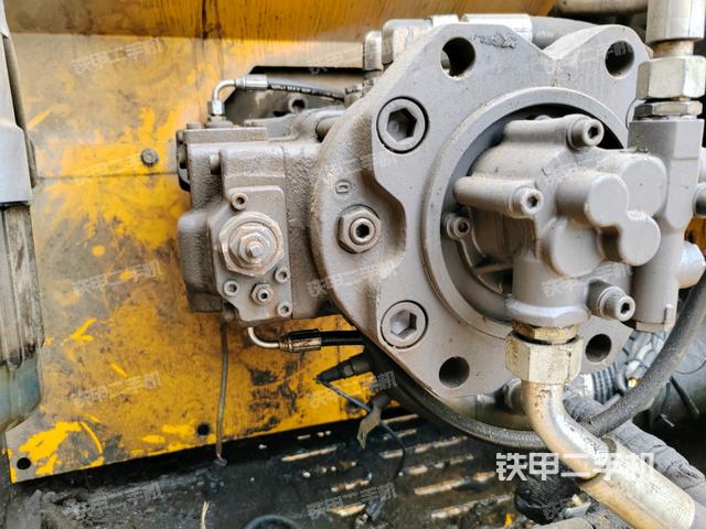 液压泵室（大件舱室）