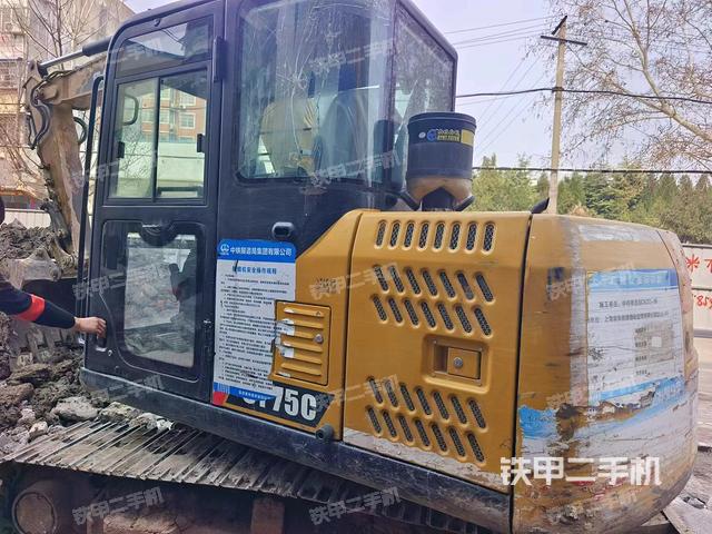 驾驶室整体（整机外观）