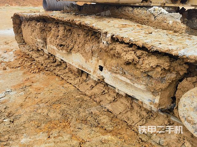 单侧履带整体（整机外观）