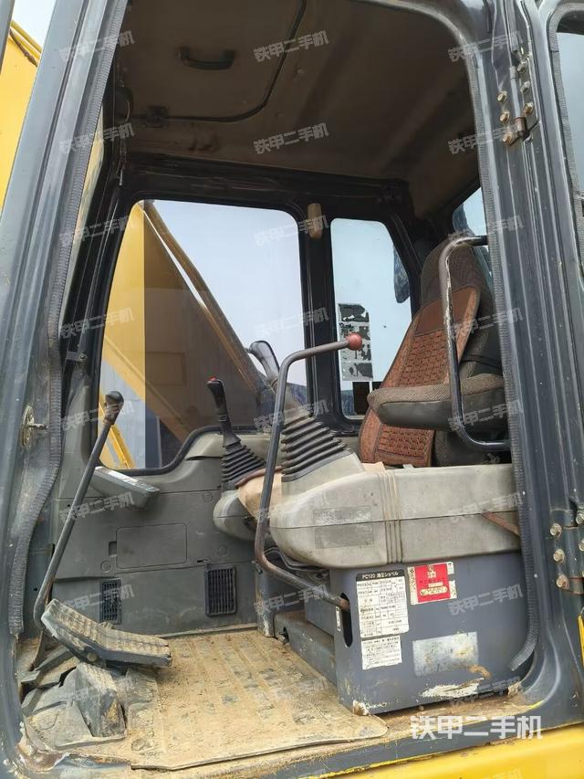 驾驶室整体（整机外观）