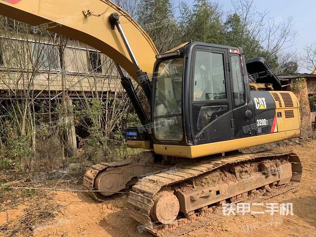 驾驶室整体（整机外观）