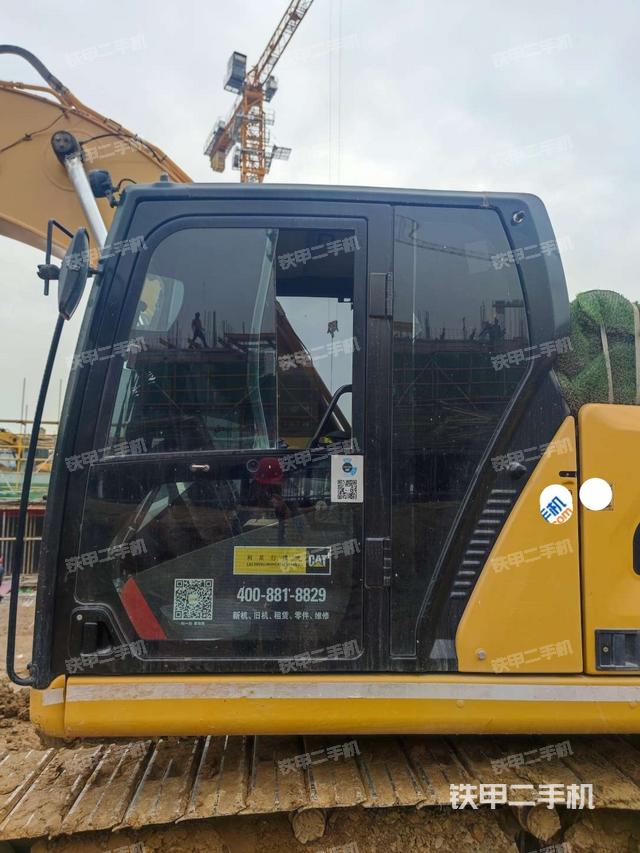 驾驶室正侧（驾驶室部分）