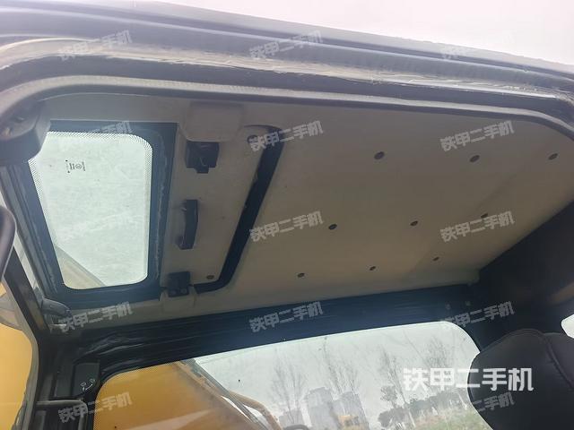 驾驶室整体（整机外观）