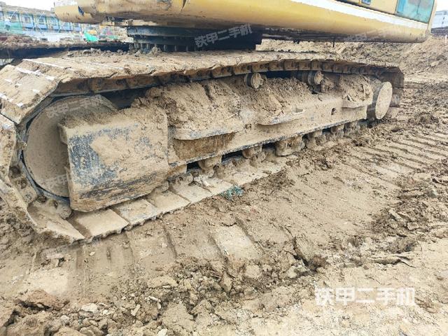 右侧行走马达盖板（行走机构）