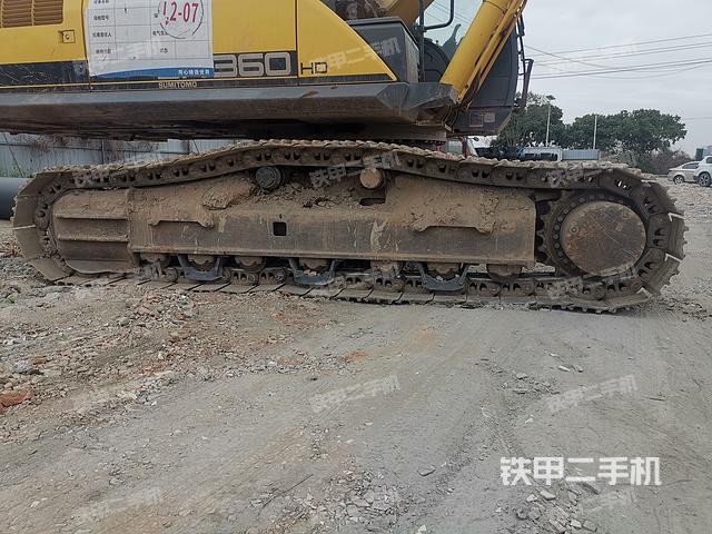 单侧履带整体（整机外观）