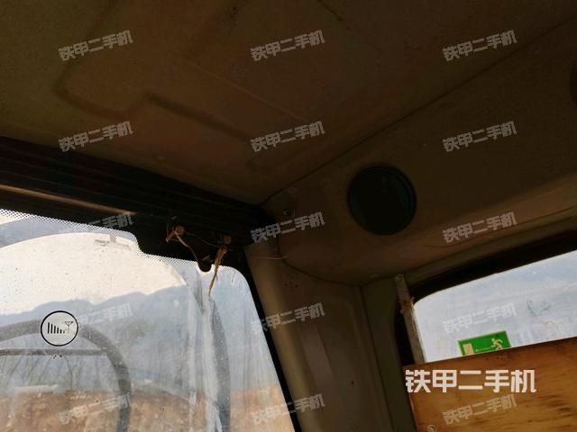 座椅后部（驾驶室部分）