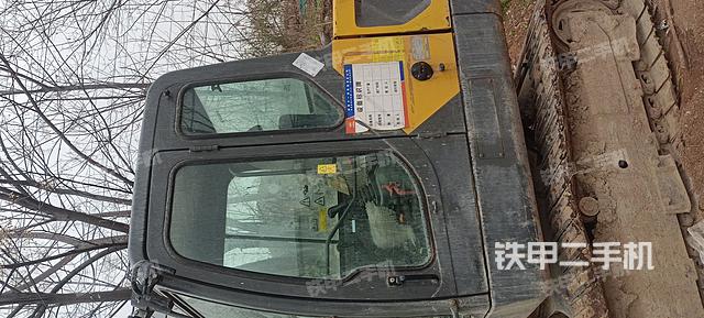 驾驶室整体（整机外观）