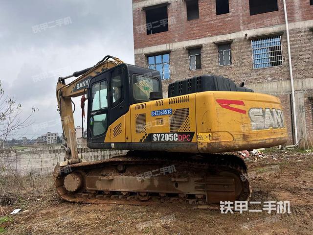 三一重工SY205C挖掘机