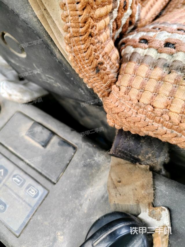 驾驶室左后45度（驾驶室部分）