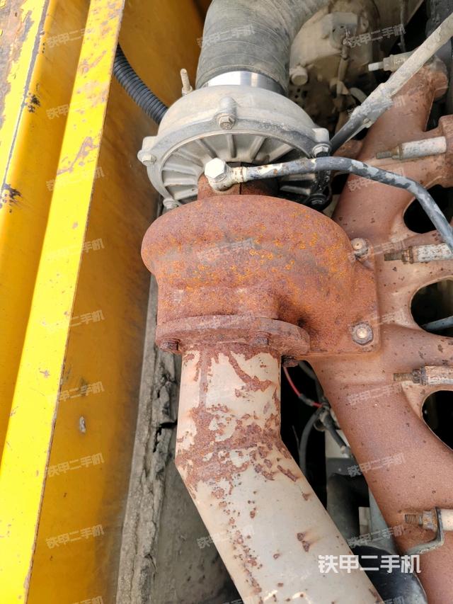 气门室盖螺丝特写（上车部件）