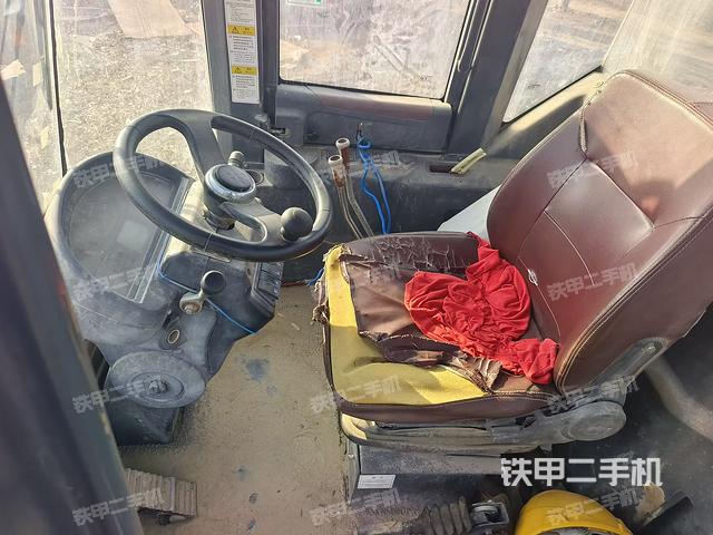 驾驶室操作台（整机外观及大件）