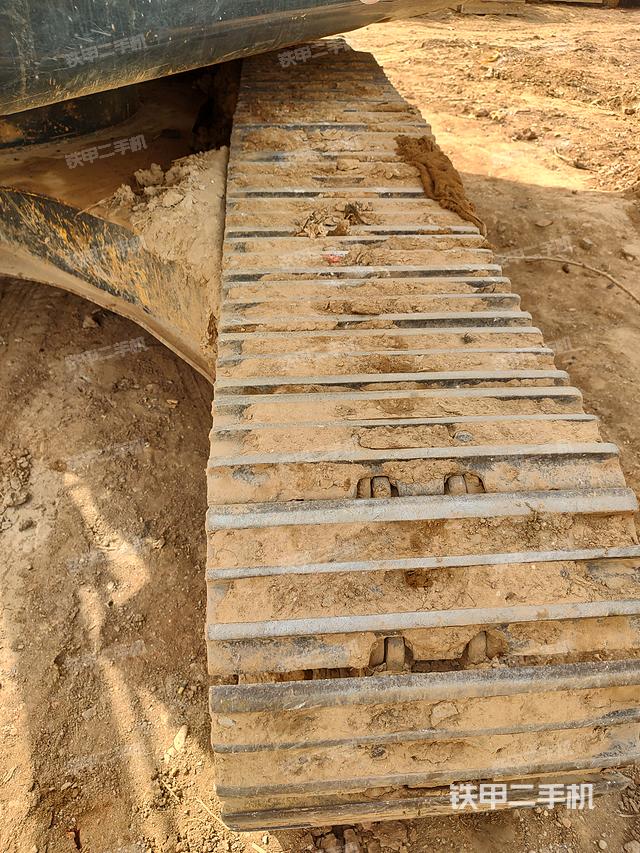 单侧履带整体（整机外观）