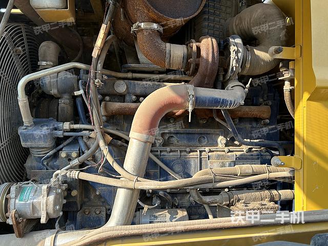 发动机右侧（整机外观及大件）