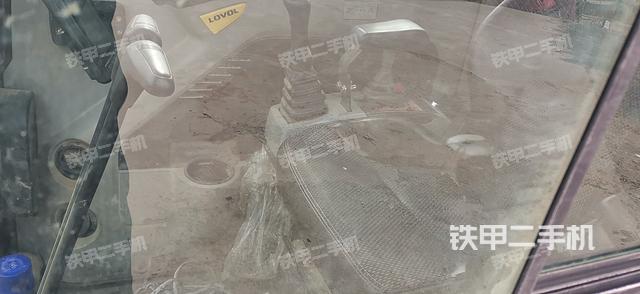 驾驶室整体（整机外观）