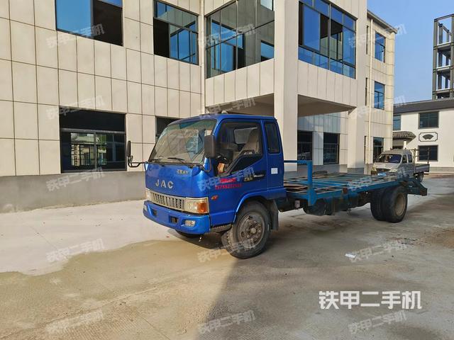 整机右后45°（设备外观及核心部件）