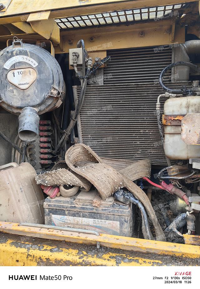 驾驶室顶部（整机外观）