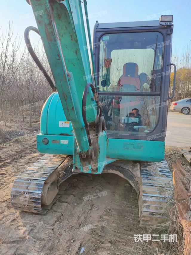 驾驶室整体（整机外观）