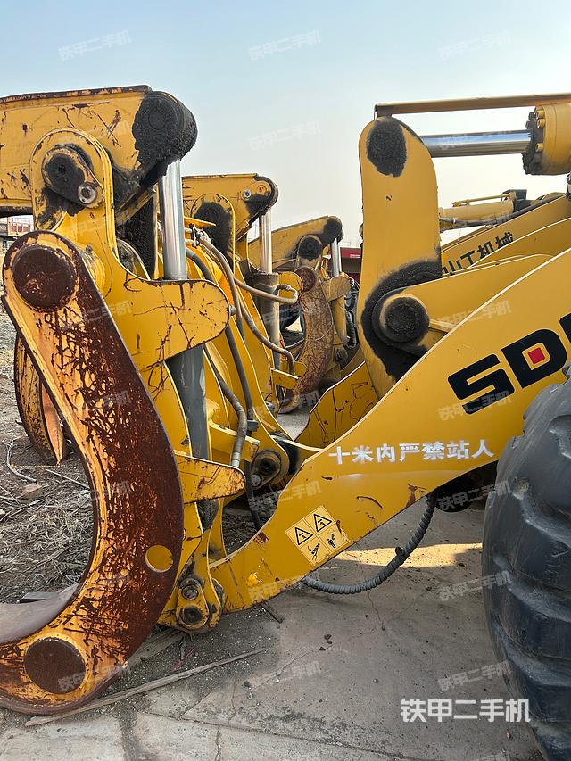 工作装置整体（整机外观及大件）