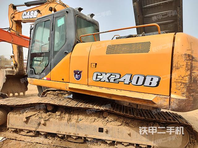 凯斯CX240B挖掘机