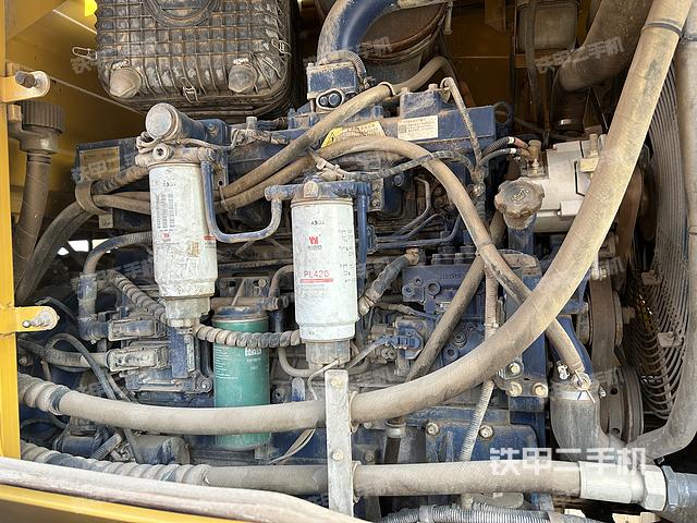 发动机左侧（整机外观及大件）