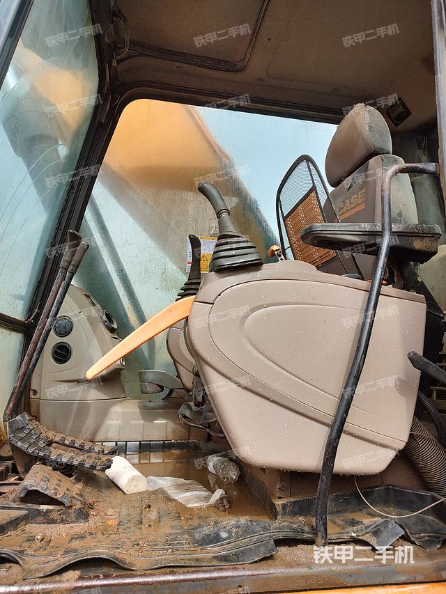 驾驶室整体（整机外观）