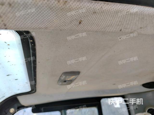 頂棚整體(駕駛室部分) 頂棚整體(駕駛室部分)