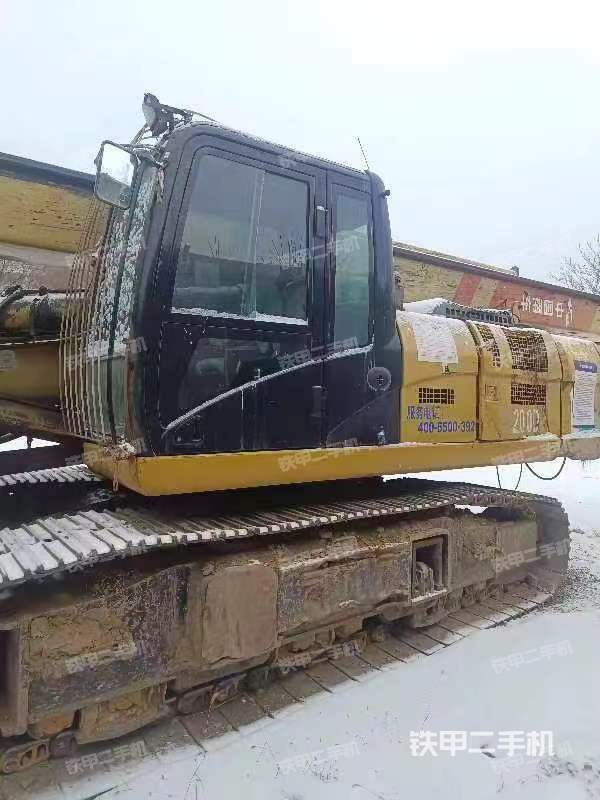 整机左侧（设备外观及核心部件）