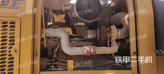 发动机右侧（整机外观及大件）