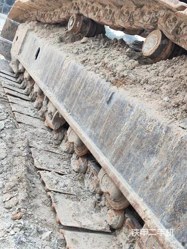 单侧履带整体（整机外观）