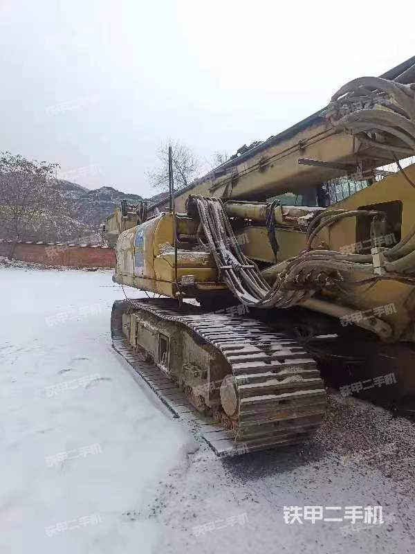 整机右侧（设备外观及核心部件）