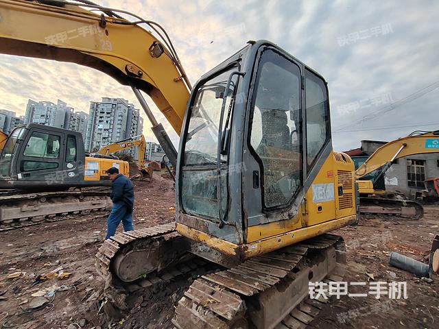 徐工XE80C挖掘機(jī)