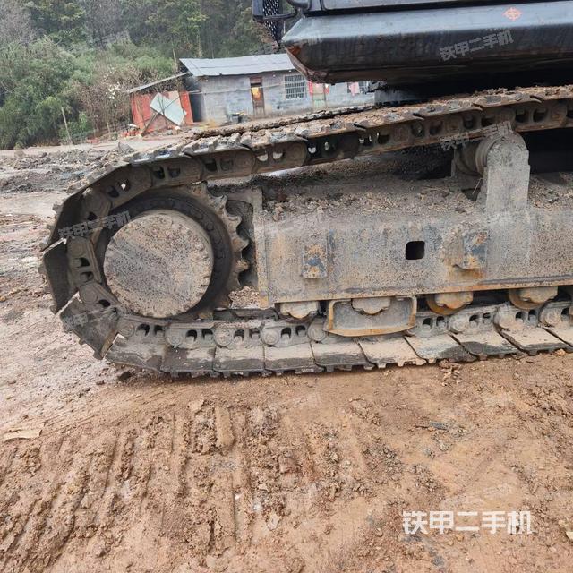 单侧履带整体（整机外观）