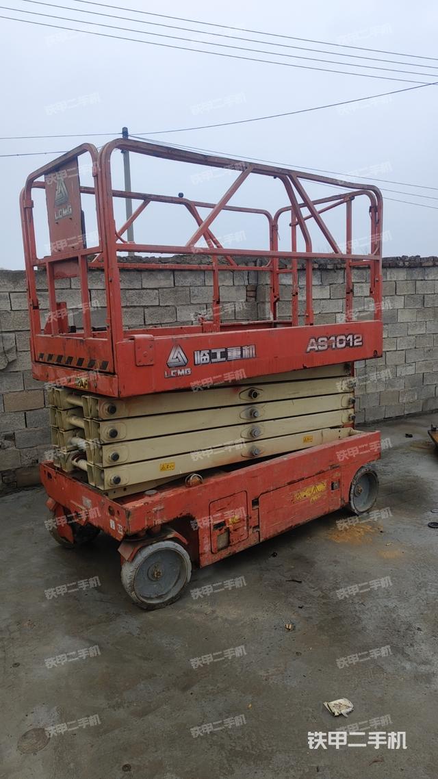 整机左侧（设备外观及核心部件）