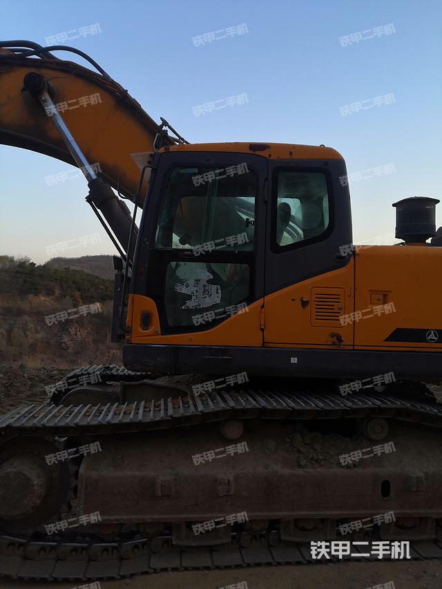 驾驶室整体（整机外观）