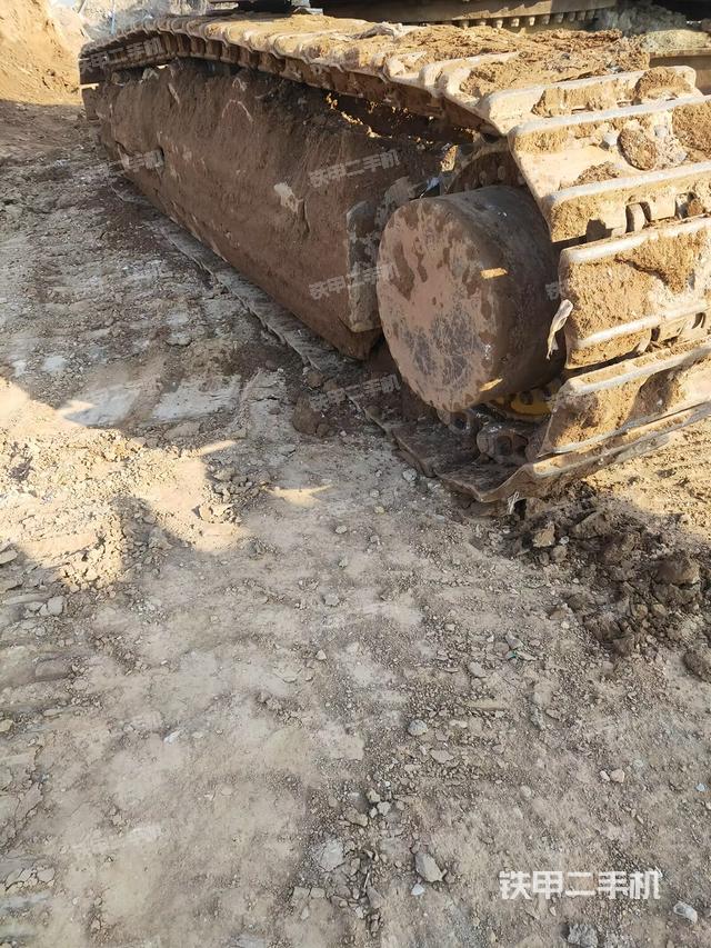 单侧履带整体（整机外观）