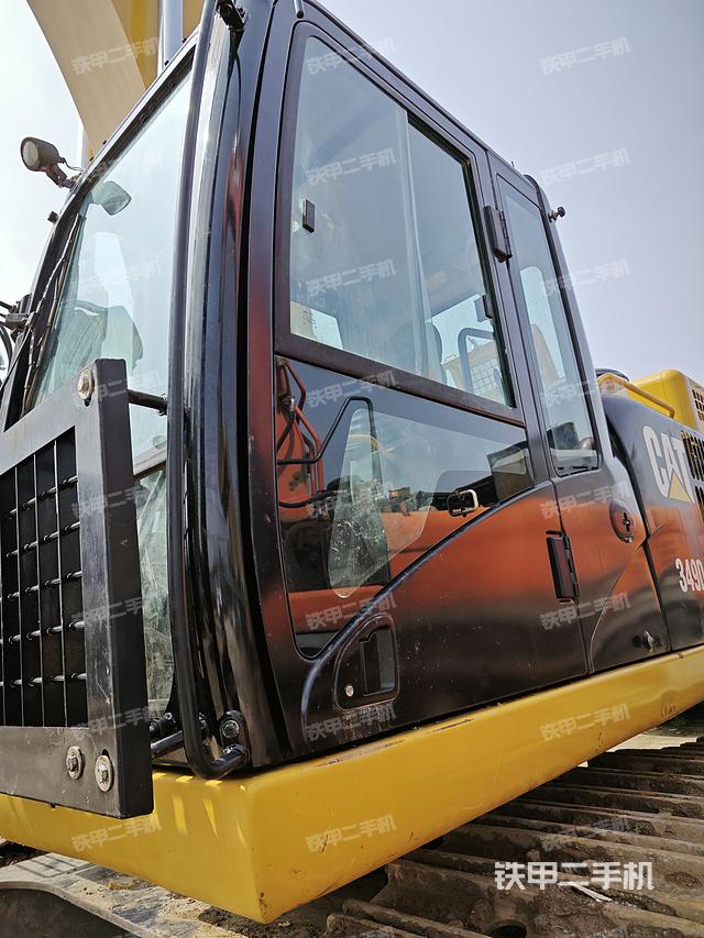 驾驶室整体（整机外观）