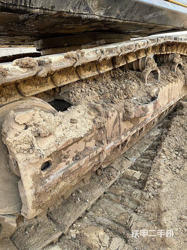 单侧履带整体（整机外观）