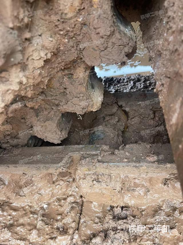 单侧履带整体（整机外观）