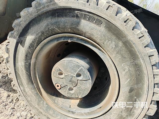 单侧履带整体（整机外观）