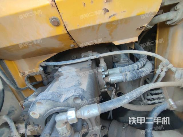 液壓泵斜45?左（大件艙室）