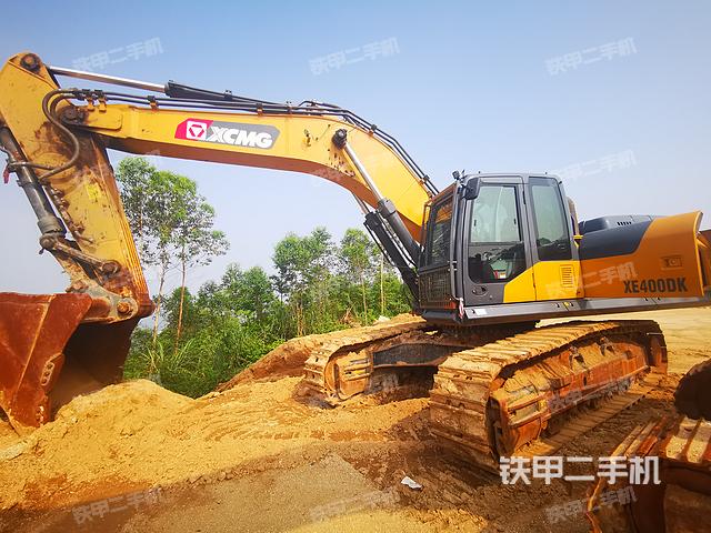 驾驶室顶部（整机外观）